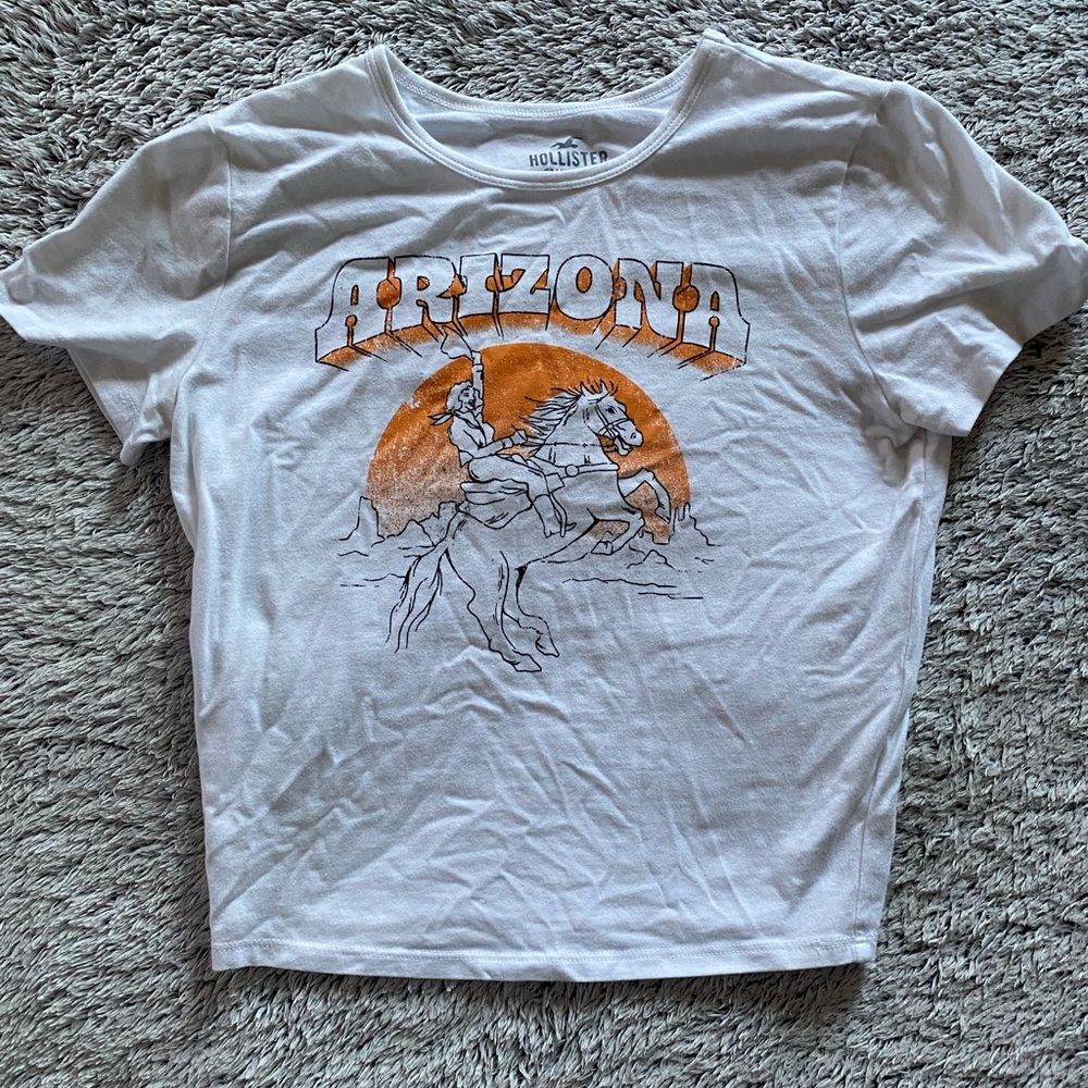 hollister arizona baby tee ON HOLD